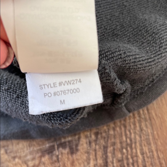Vuori charcoal gray Quarter-Zip Pullover, M - Picture 5 of 5